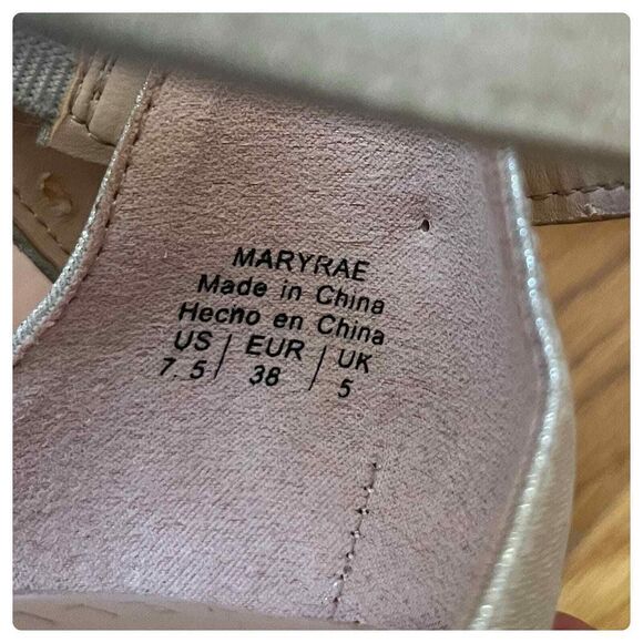 Kelly & Katie Maryrae Silver Metallic Crossover Strap Pointed Pumps Size 7.5 - Picture 10 of 11